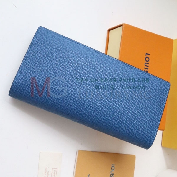 ̺ ¥   M30791-A-2
