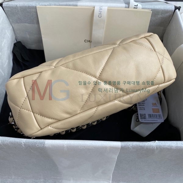 * 19 ÷ AS1160-A22-7