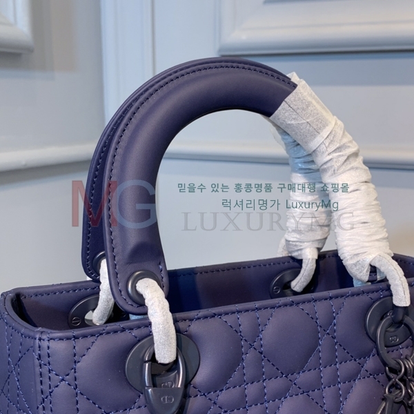  ̴ ̵ M0565-A-2