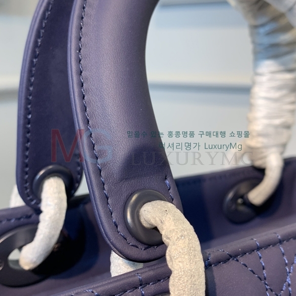  ̴ ̵ M0565-A-2