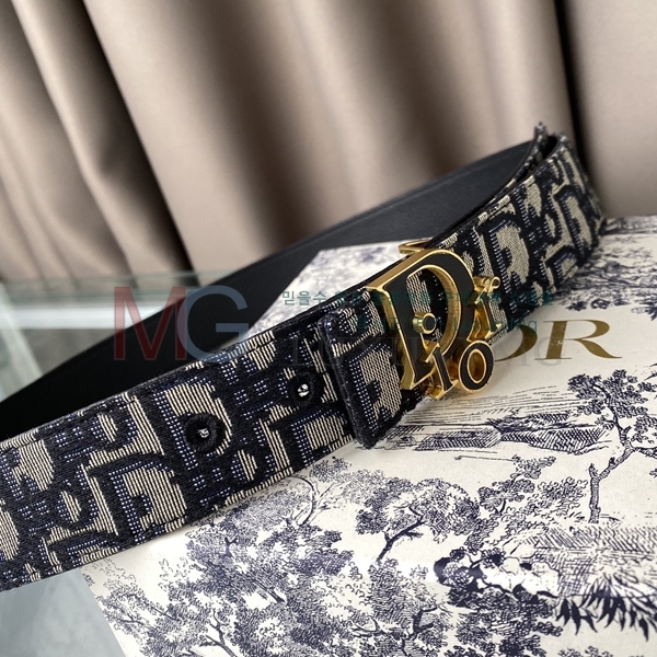   Ʈ DR688216-2 (3.5cm)