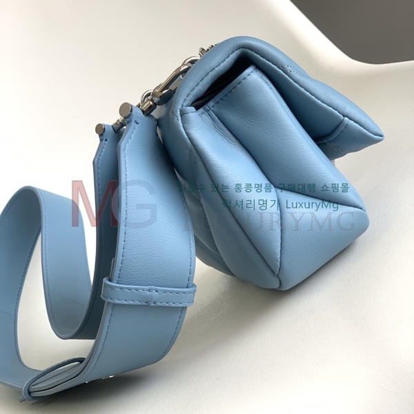 Ұ Ʋ  ̴  291087-A-4