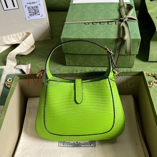    ̴ JACKIE1961  675799-A-2