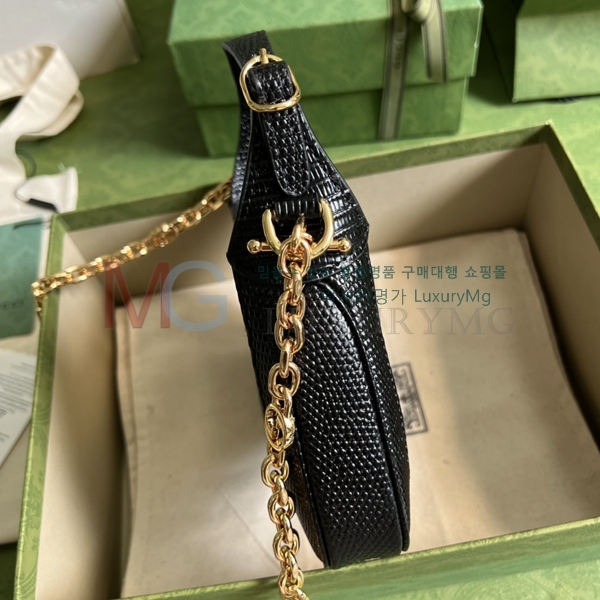    ̴ JACKIE1961  675799-A-1