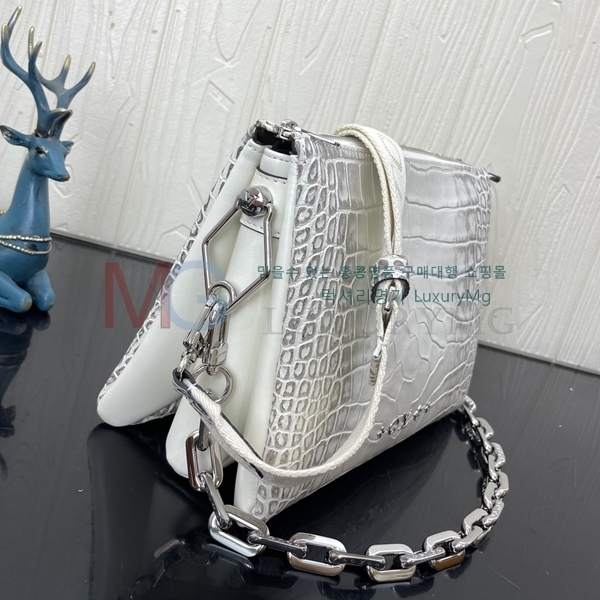 ̺  PM  M59990-A1-3
