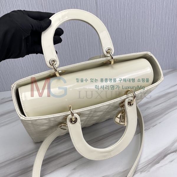  ̵  Ʈ 18800-D1()