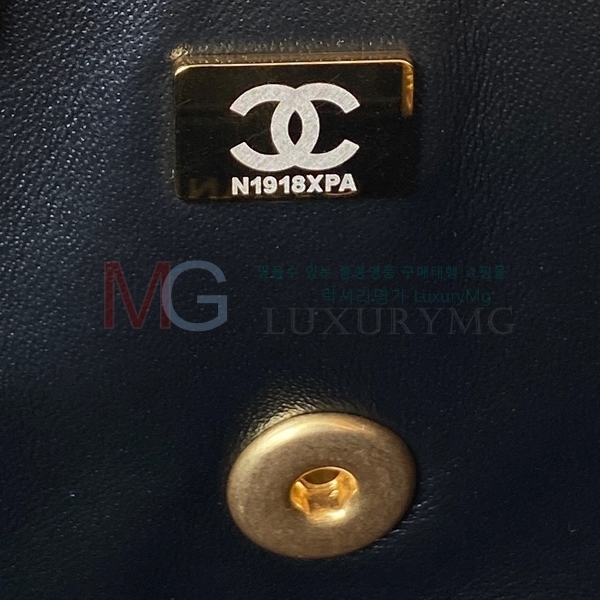 *  ÷ AS4232-A-1