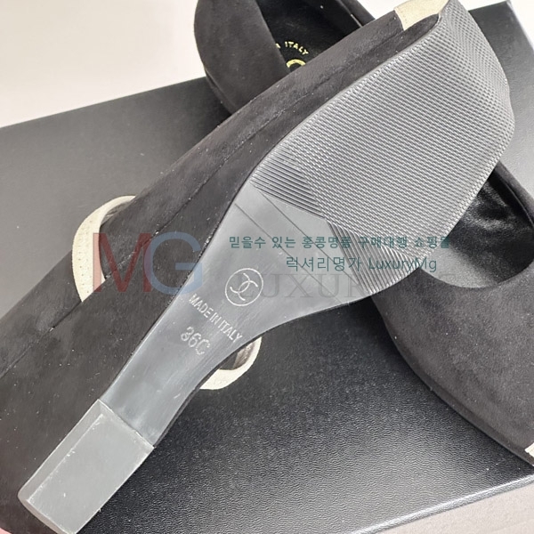 *  ÷ CH681162-1