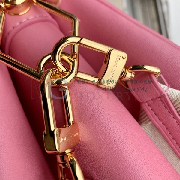 ̺  PM  M22395