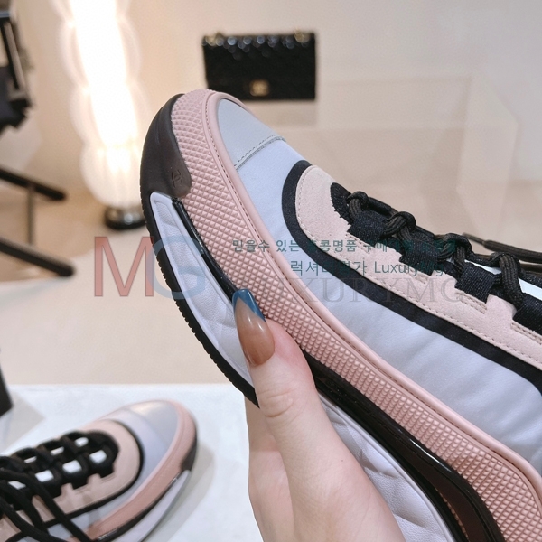 ��* ����Ŀ�� 1FA60553-2