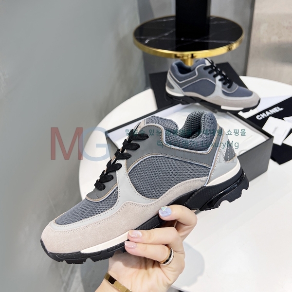 ��* ����Ŀ�� CC608815-6