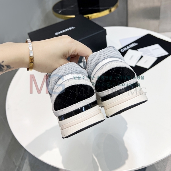 ��* ����Ŀ�� CC608815-3