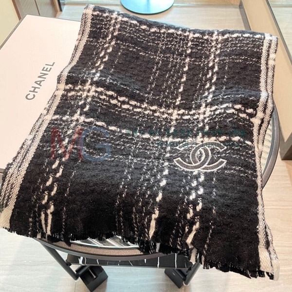 * ÷ AA16520