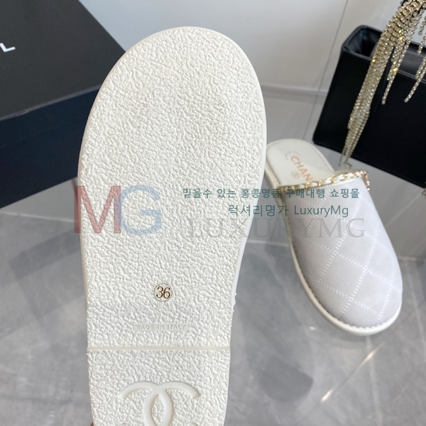 ��* �� ������ CH389953-2