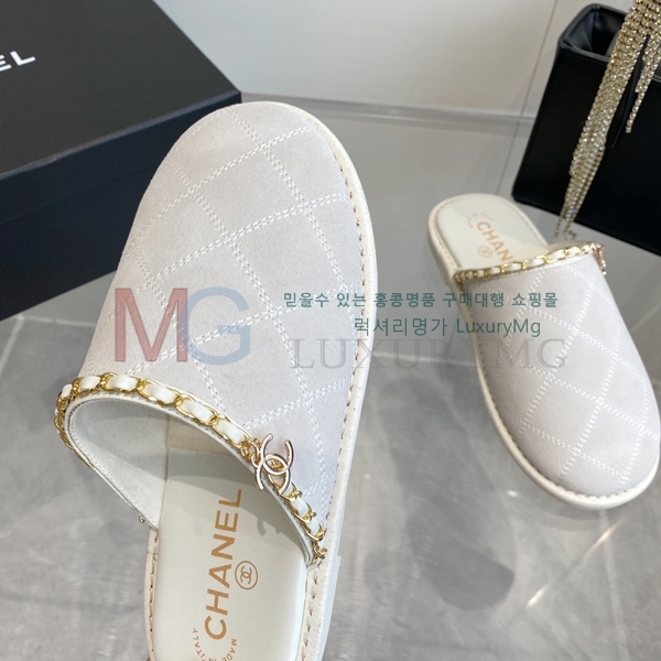 ��* �� ������ CH389953-2