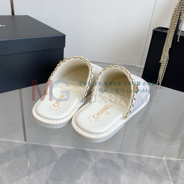 ��* �� ������ CH389953-2