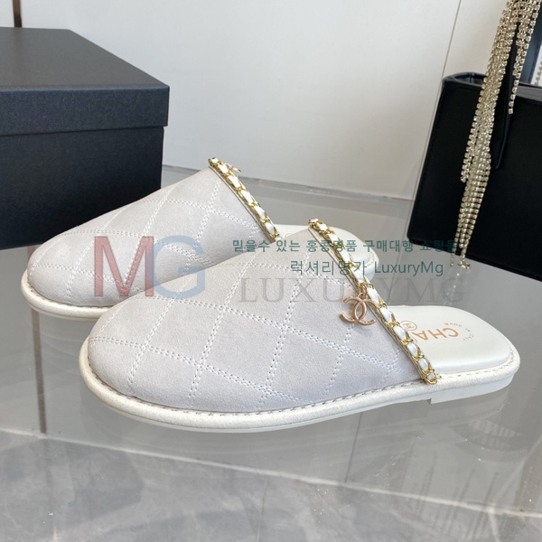 ��* �� ������ CH389953-2