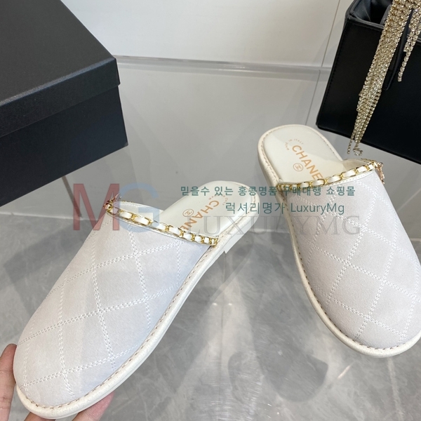 ��* �� ������ CH389953-2