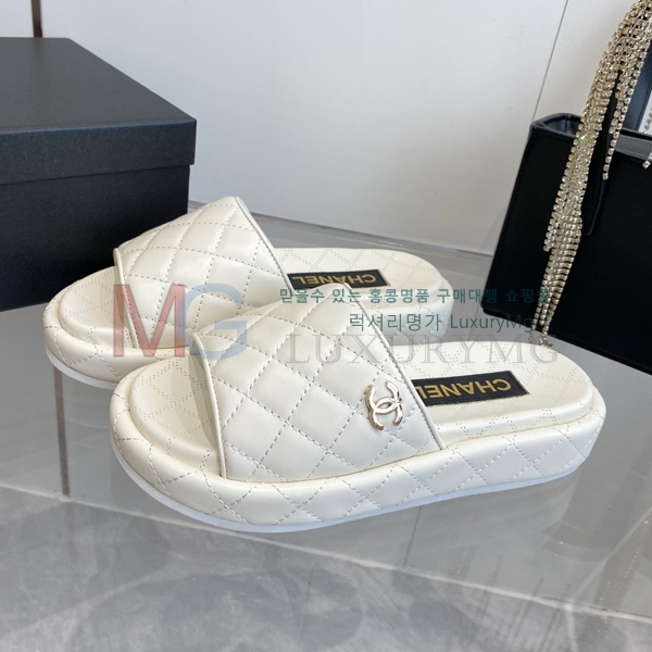 ��* ���� ������ CH389952-1