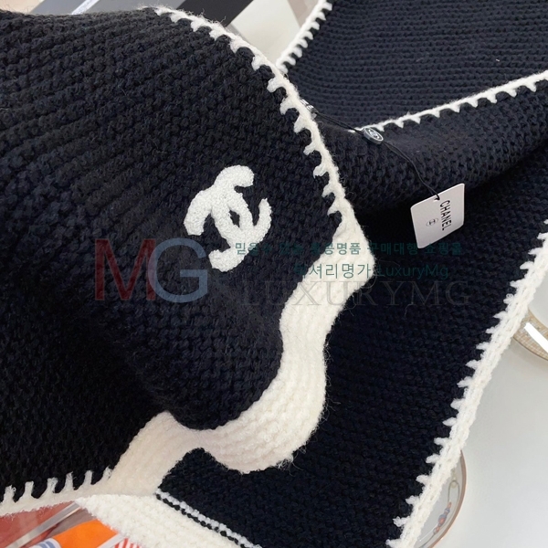 *  ÷ C54886-2