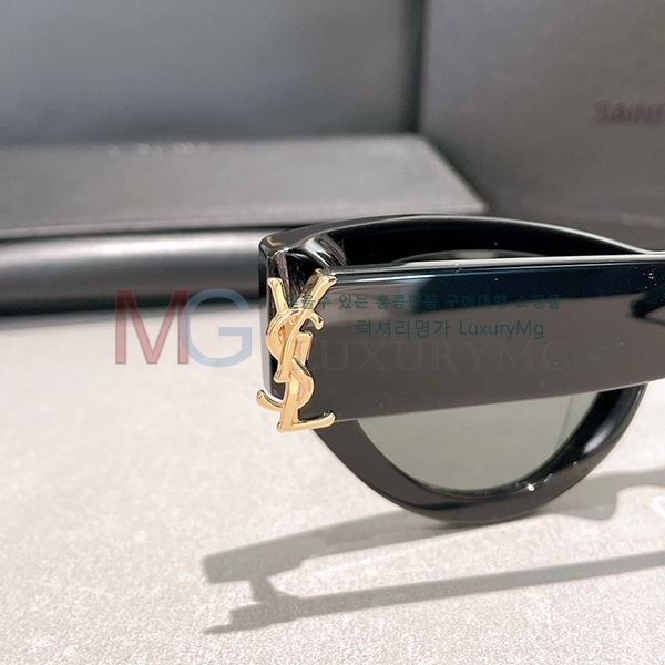 ζ ۶ 9YSL0229
