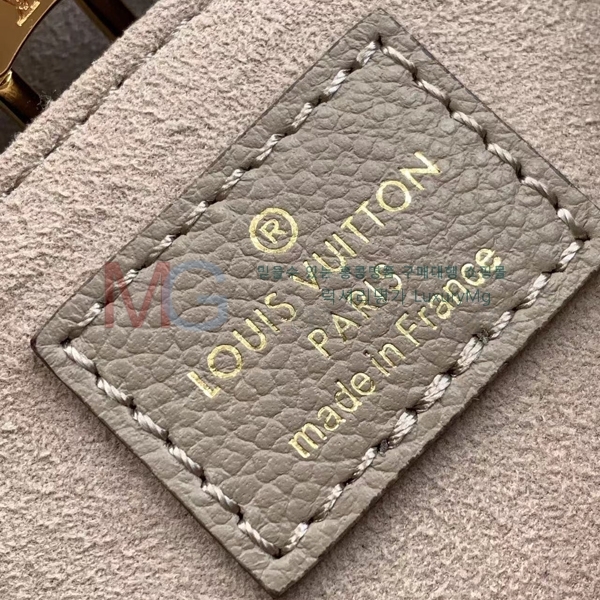  ̺ ´ BB M46993-102