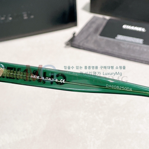 * ۶ 2CC63359-3