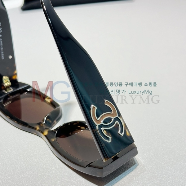 * ۶ 2CC63366-2