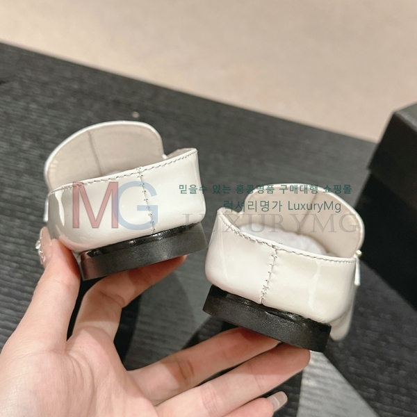 ��* ���� ������ 31CN84532-2