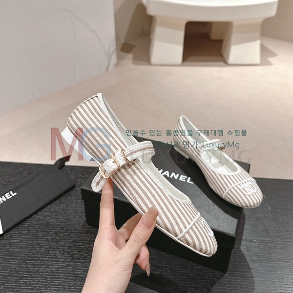 *  ÷ KX681528-4