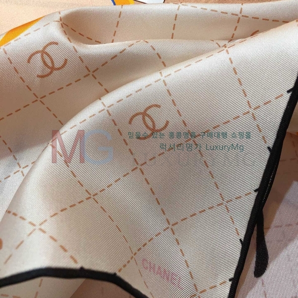 * ÷ C949932-5