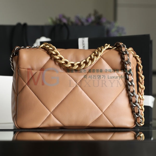 * 19 ÷ AS1160-306