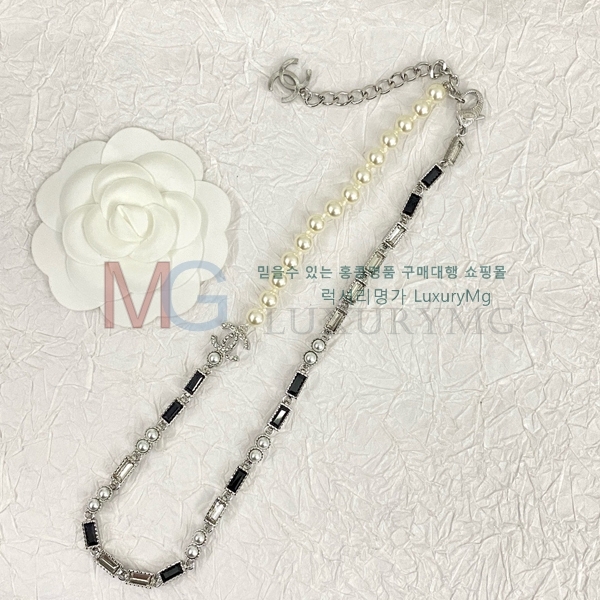 *  G12251475