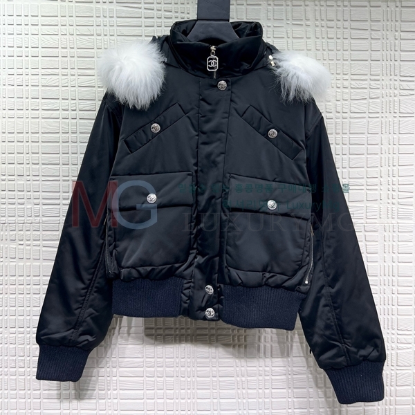  * ٿ е CH6335635-1