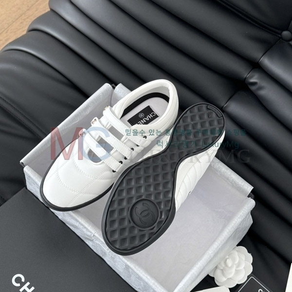 *  Ŀ CH560033