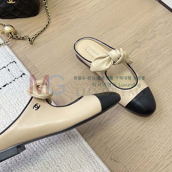  * / CH566127-1
