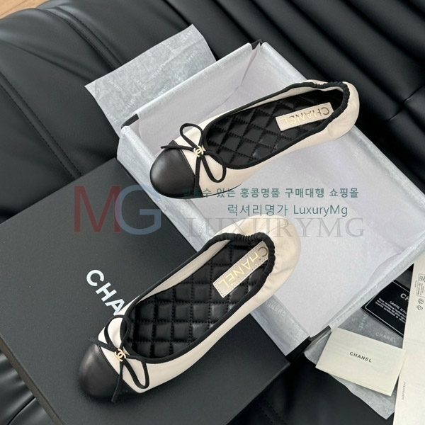 *  ÷ CH5770885