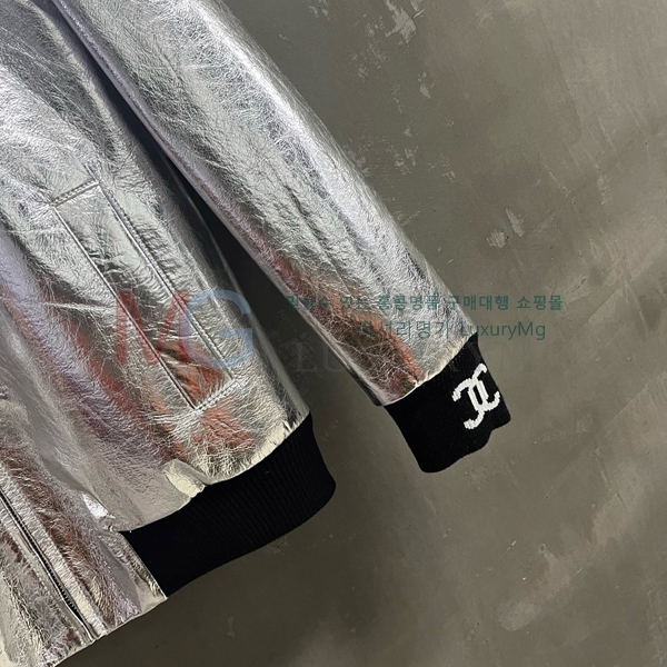  * Ŷ CH447201
