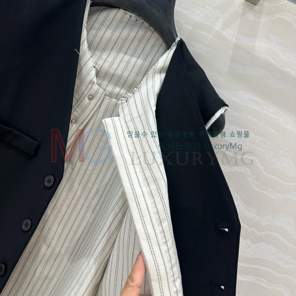   μҸ  MJ2532944-2