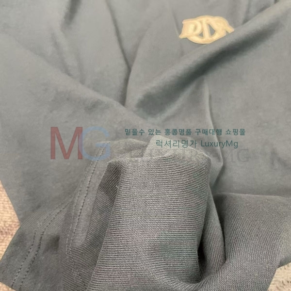 Ƽ  8DR60225-1
