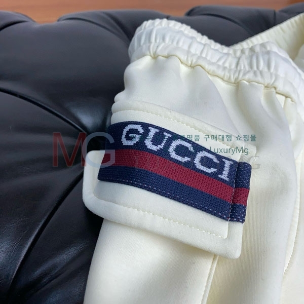    2GU8040124-1