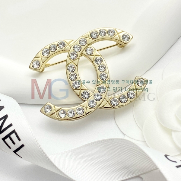 * ġ G1006746