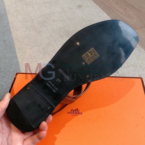 ޽  H405801-1