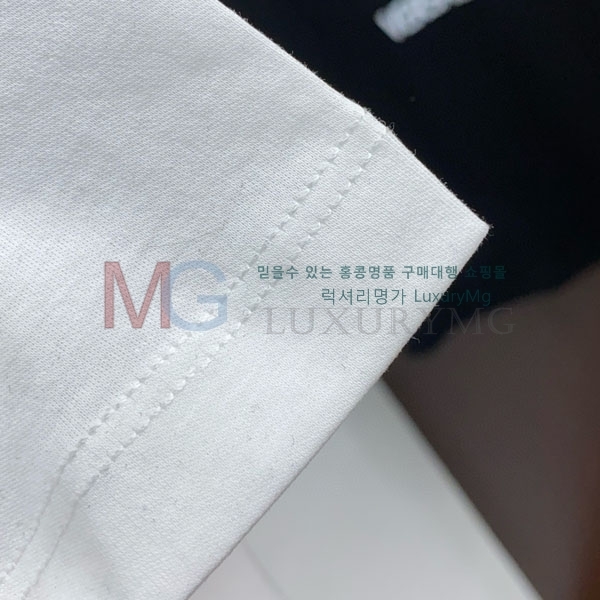 ü  Ƽ E5077726