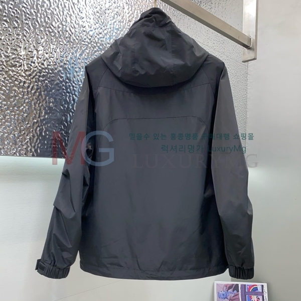   Ŷ NB56376815-2