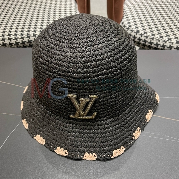 ̺  LV68851-2