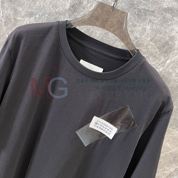   Ƽ MM23158-2