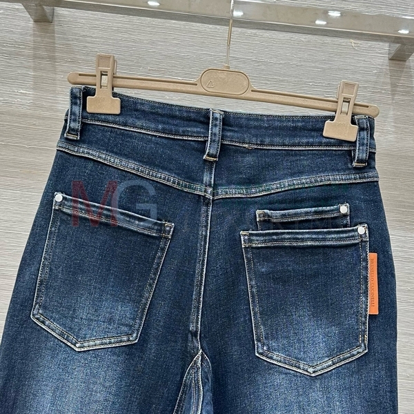  ڷ ġڸ û BC252741