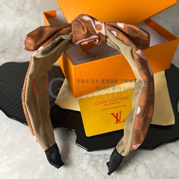 ̺  LV9082657