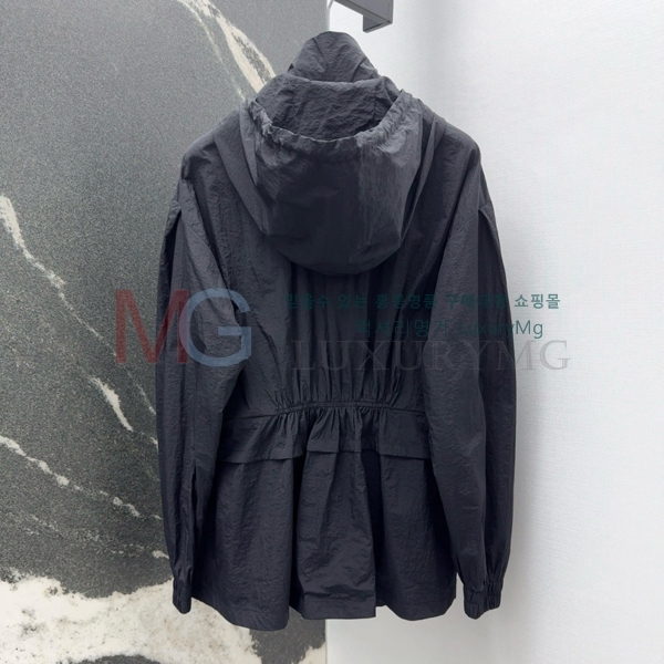  ˷   AQ42521-1